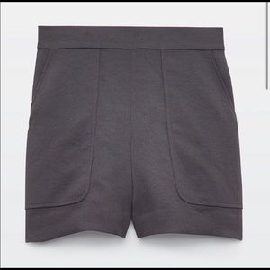 Aritzia Wilfred Bossier Shorts in XS, Grey-Purple
